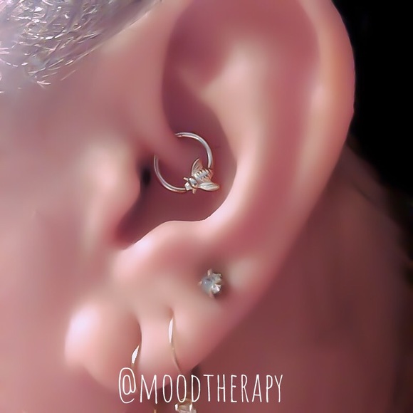 Honey Bee Daith Hoop Earring 